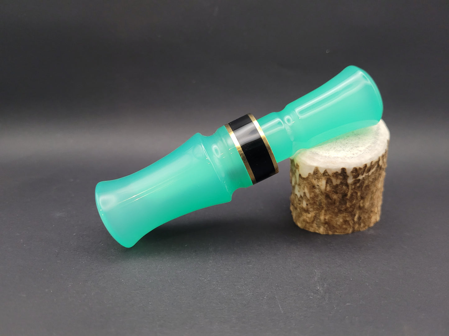 Jade acrylic J-frame single reed duck call